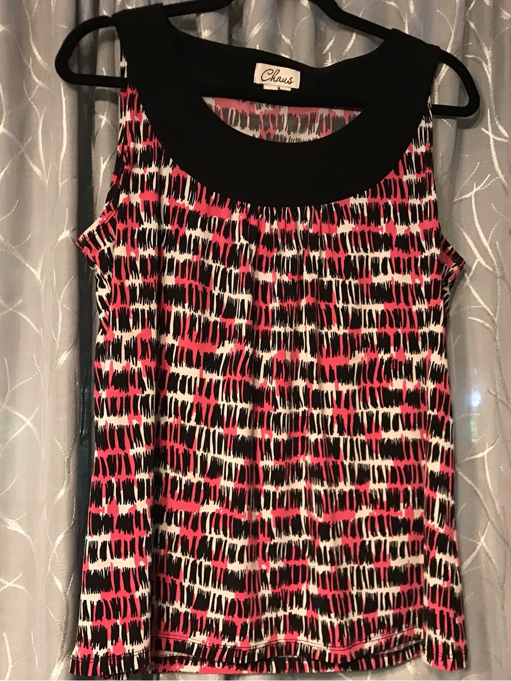 Chaus Women's Pink & Black Patterned Sleeveless Top L